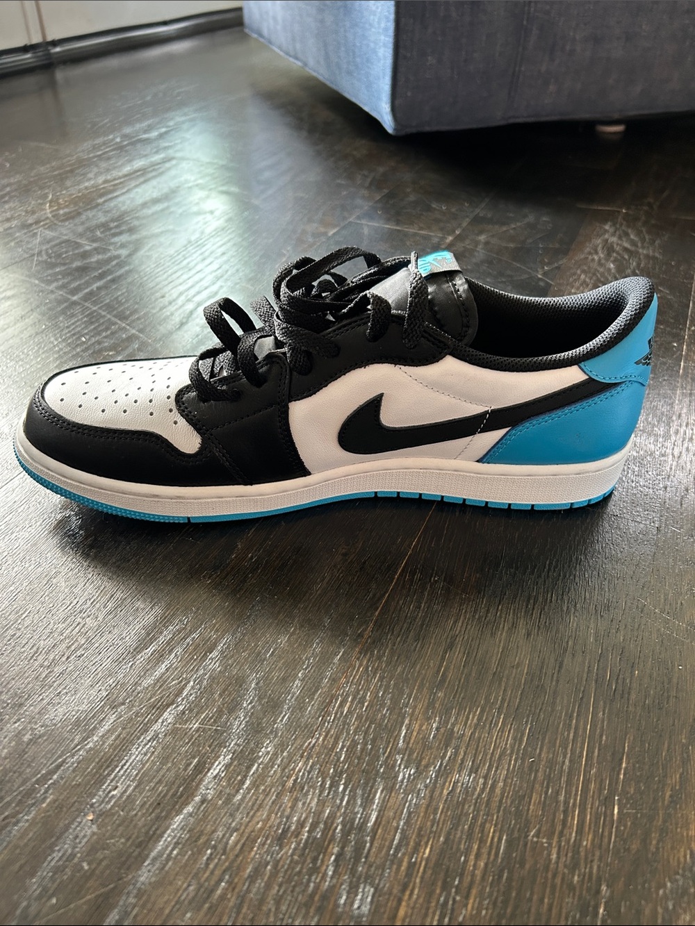 Nike Air Jordan 1 Retro OG ‘UNC’ Men’s Low-Top Sneakers - Black/White/Blue Teal - Picture 3 of 7